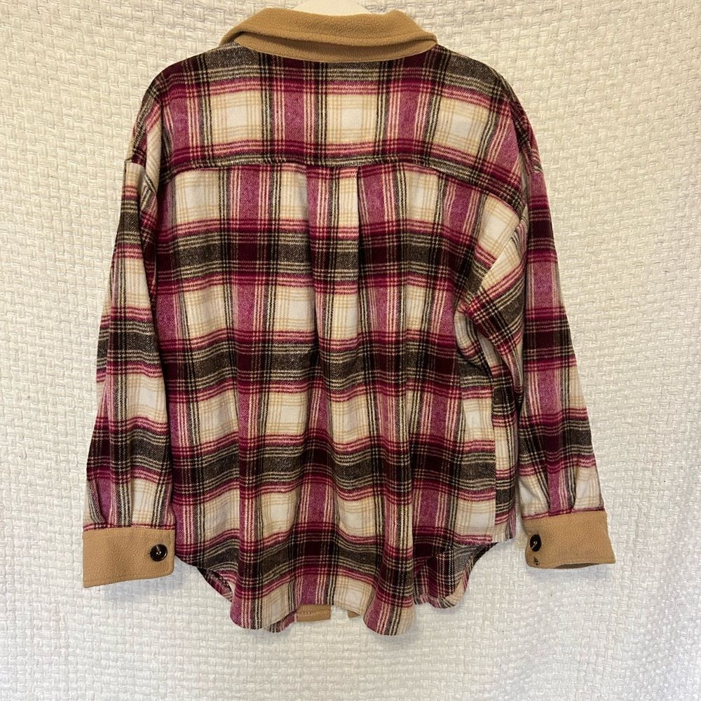 Geegee Jacket ✨ - Picture 4 of 6